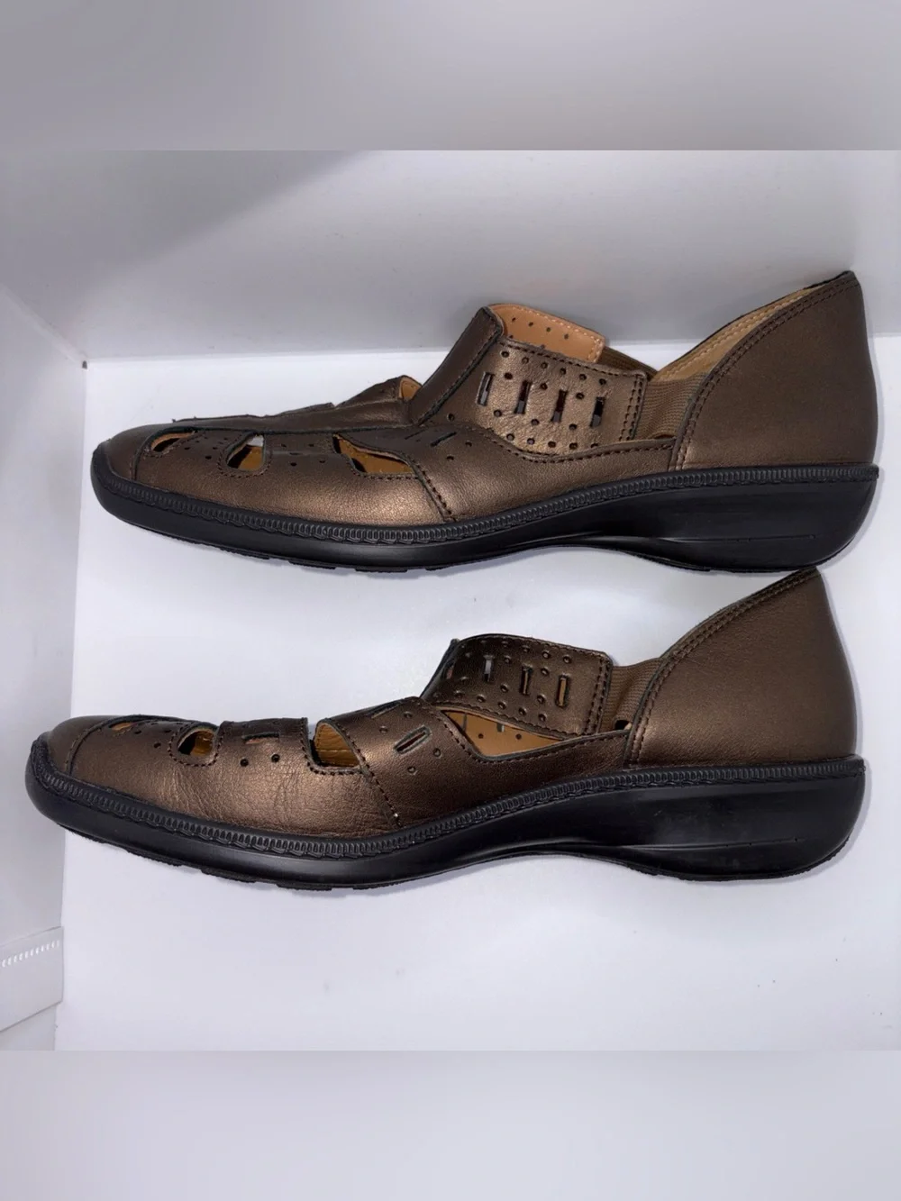 Hotter Shoes Women Sz 8 Casual Slip Ons Flats Metallic Bronze Leather Comfort